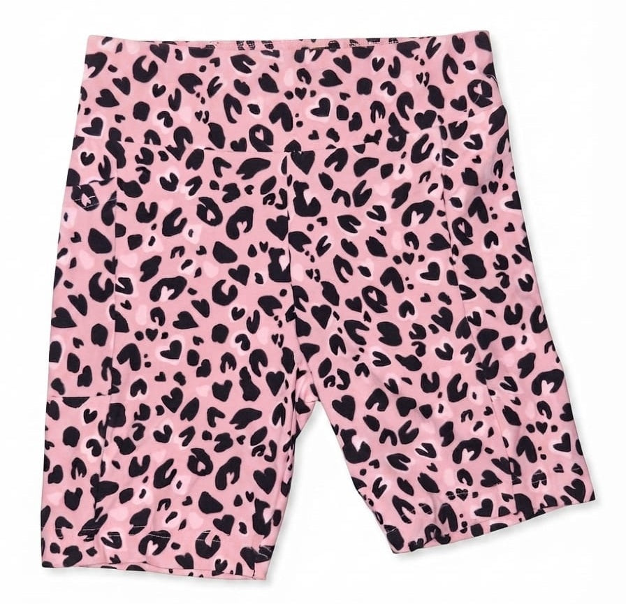 Biker Short Corazón-Leopardo: Estilo, Comodidad y Funcionalidad. Para Mujer