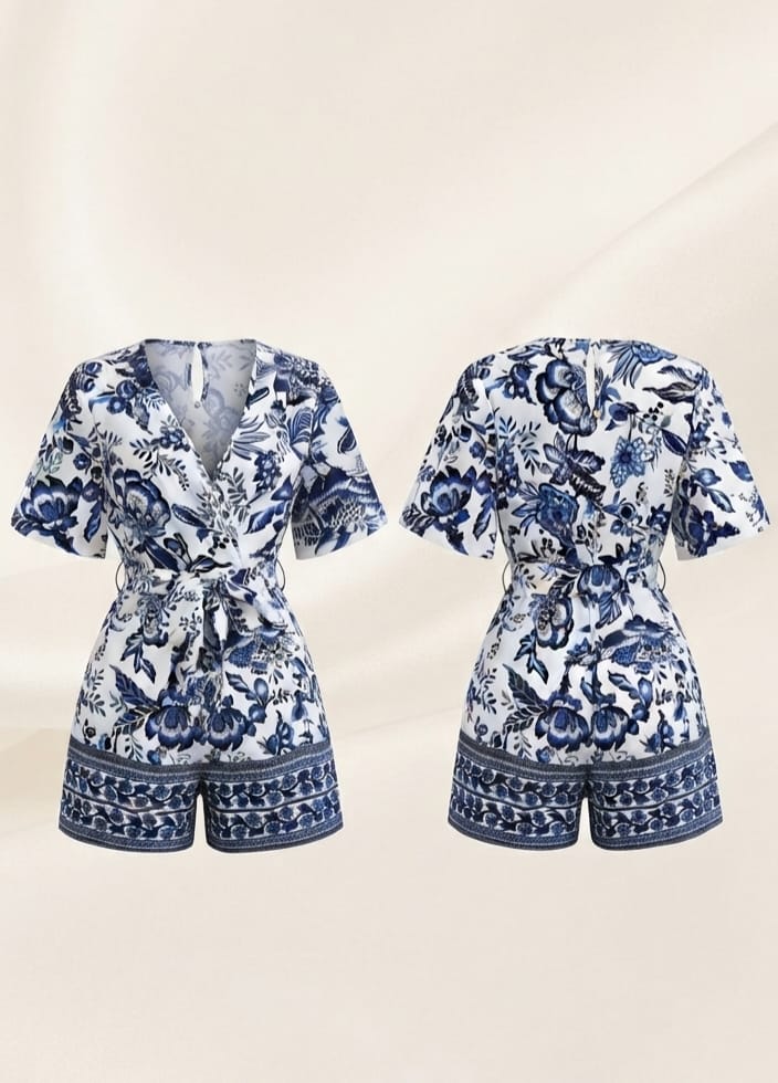 Jumpsuit Corto con Elegante Estampado Azul y Blanco