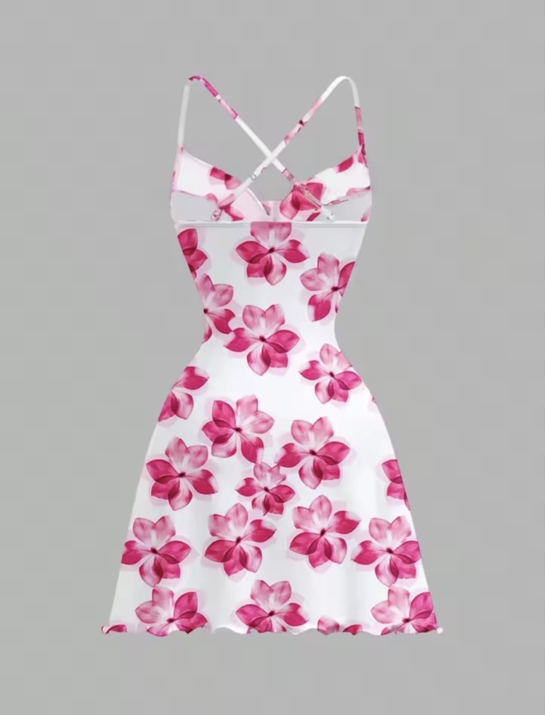Vestido Corto Floral: Frescura y Encanto Femenino